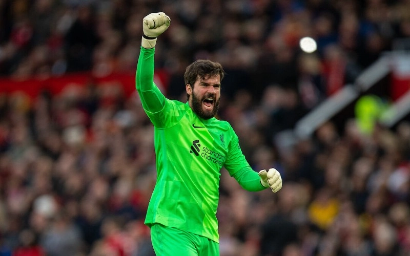 Alisson Becker thủ môn xuất sắc